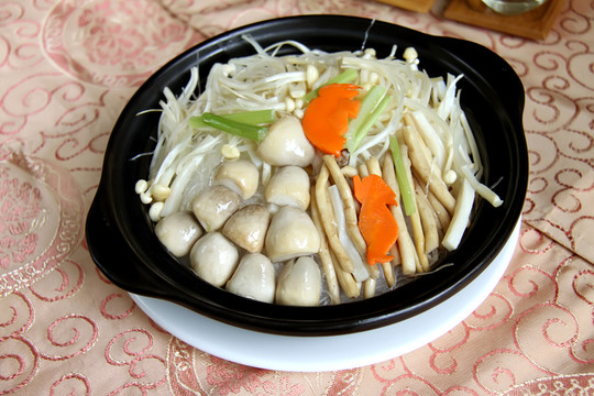 粉絲雜菌煲