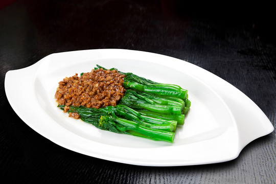 肉沫扒菜心