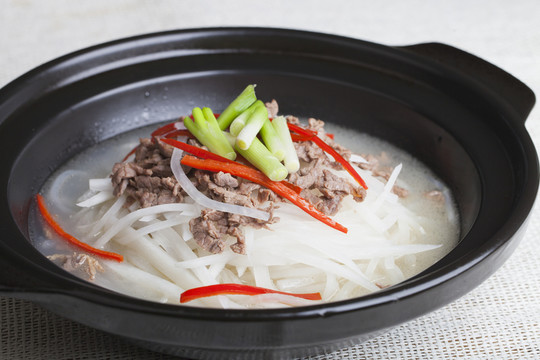 蘿卜絲煮牛肉絲