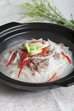 蘿卜絲煮牛肉絲