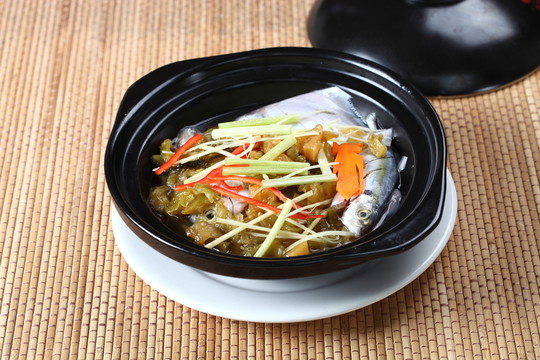 貢菜煮什魚
