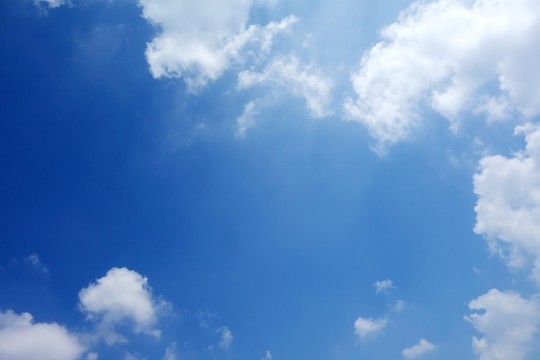 藍(lán)天白云