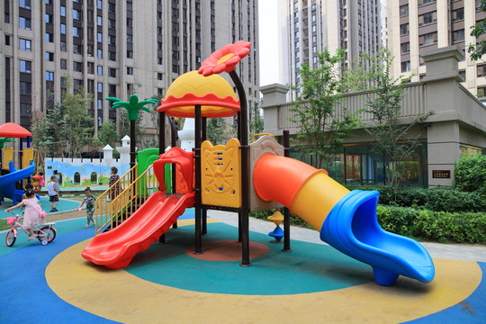 小區(qū)游樂設(shè)施