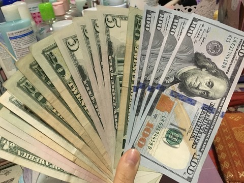 美金