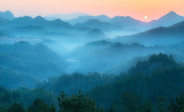 霧山