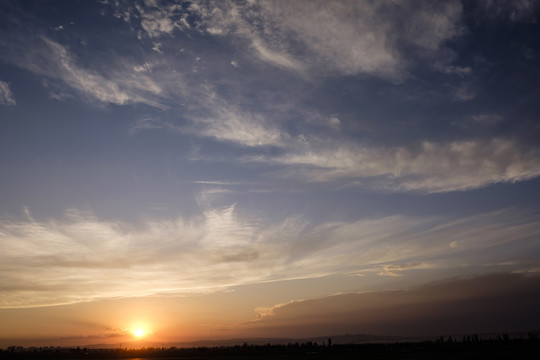 夕陽(yáng)
