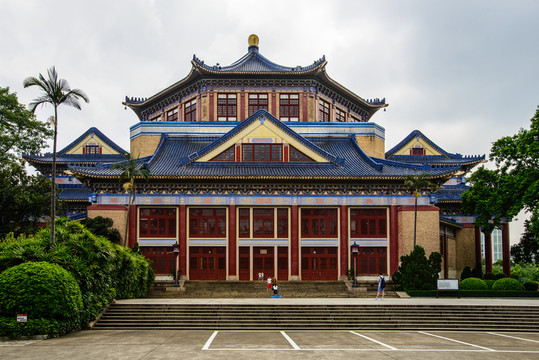中山紀(jì)念堂側(cè)門(mén)