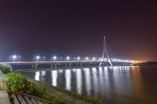 江西省撫州市贛東大橋夜景