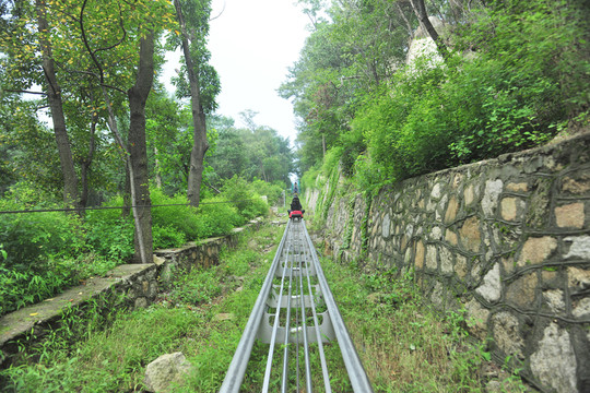 蒙山景區(qū)軌道車