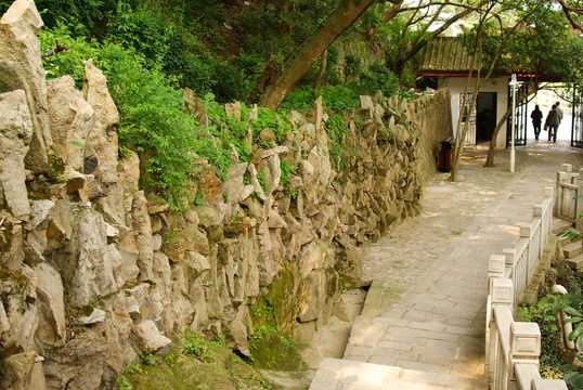 石墻