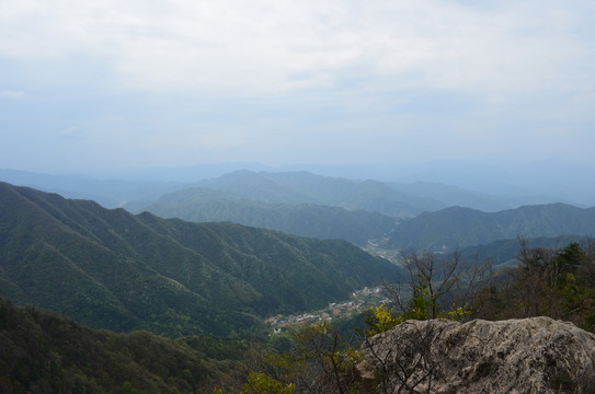 遠(yuǎn)山