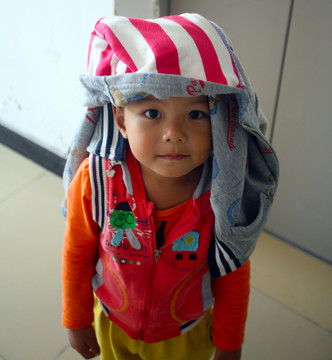 小男孩