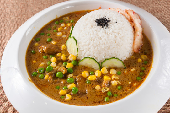 咖喱牛腩飯