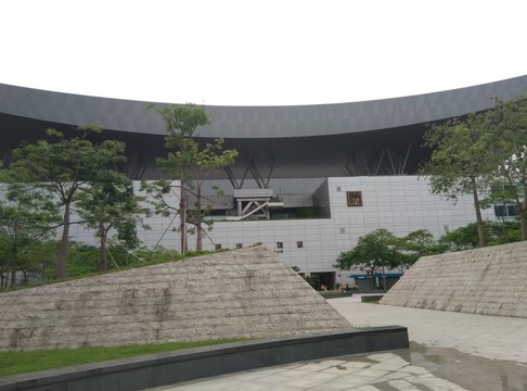 博物館大門