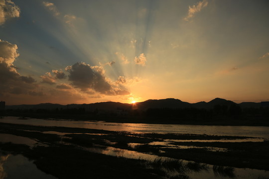 朝陽