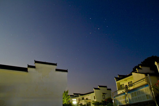 農(nóng)村夜景