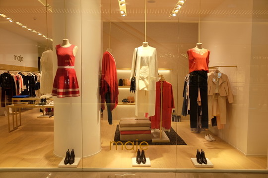 櫥窗 女裝 奢侈品店