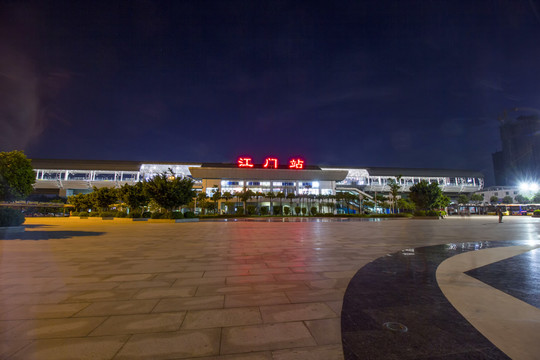 廣東省江門(mén)市江門(mén)高鐵站夜景