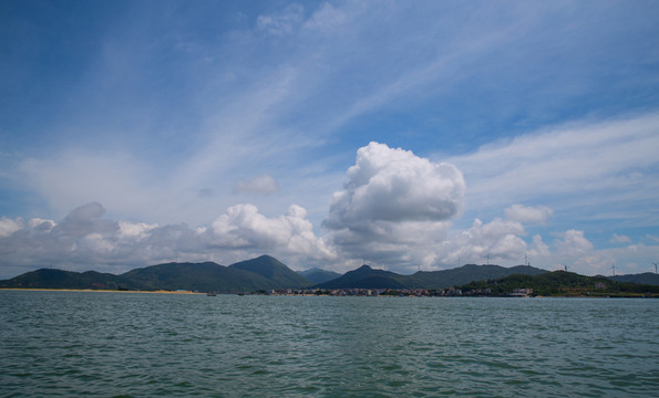 藍(lán)天碧海
