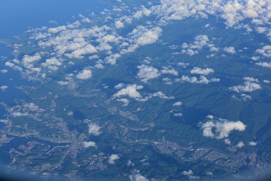 鳥瞰藍(lán)天大地