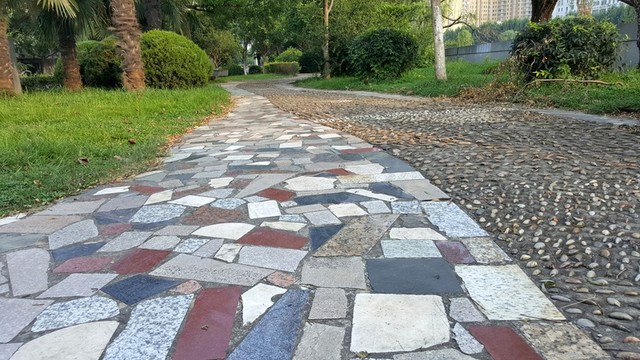 鵝卵石地面 碎石路面