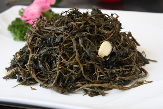 涼拌灰灰菜
