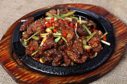 鐵板牛肉