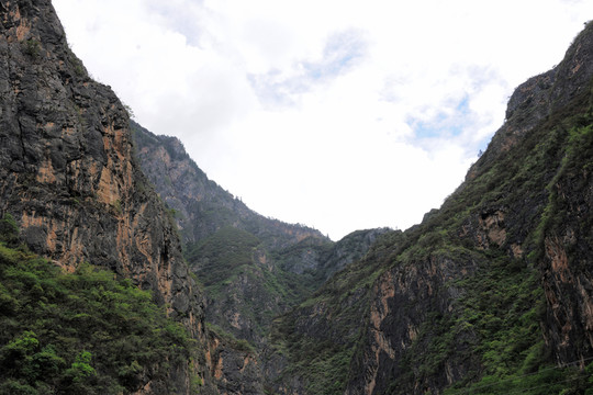 香格里拉大峽谷