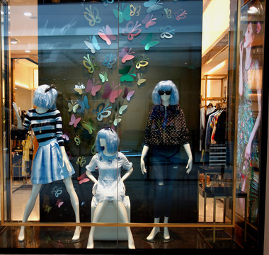 服裝店櫥窗