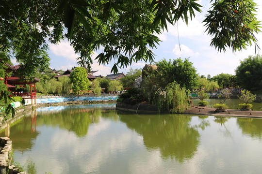 碧水藍(lán)天