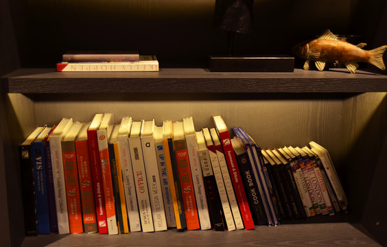 書架