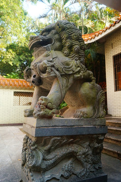 獅子雕像