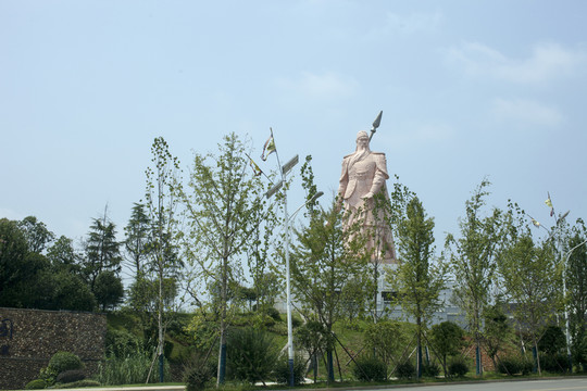 關(guān)山風(fēng)景區(qū)
