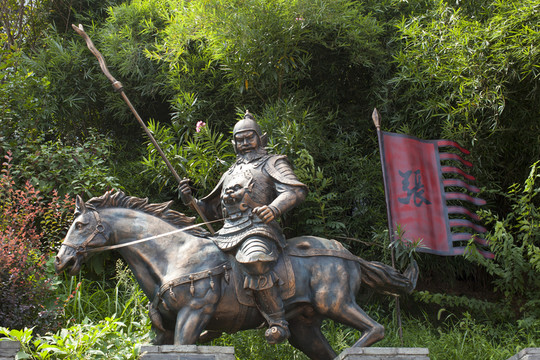 關(guān)山風(fēng)景區(qū)