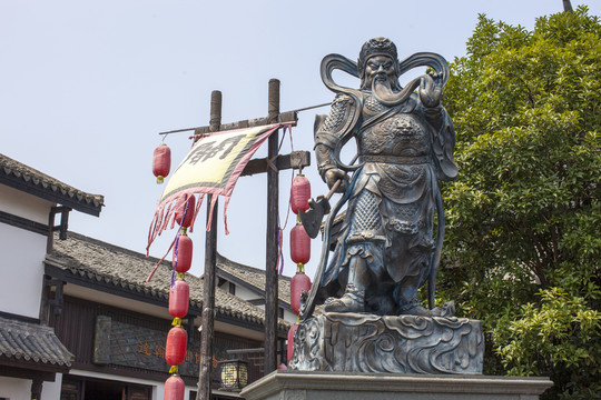 關(guān)山風(fēng)景區(qū)