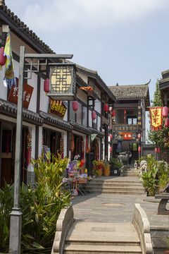 關(guān)山風(fēng)景區(qū)
