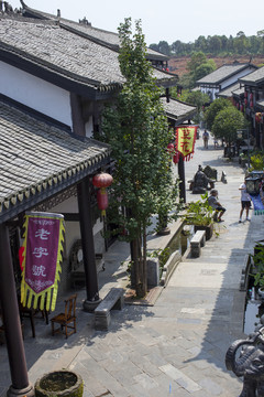 關(guān)山風(fēng)景區(qū)