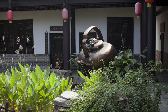 關(guān)山風(fēng)景區(qū)
