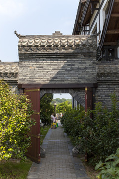 關(guān)山風(fēng)景區(qū)