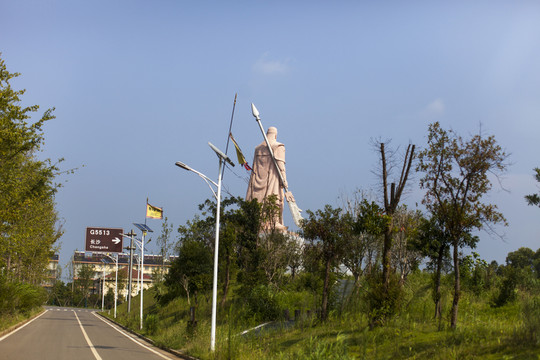 關(guān)山風(fēng)景區(qū)