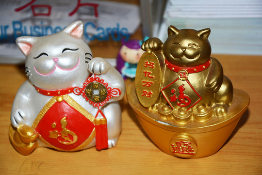 招財(cái)貓