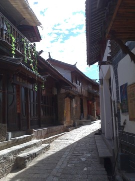 麗江城