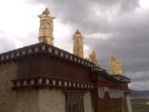 松贊林寺