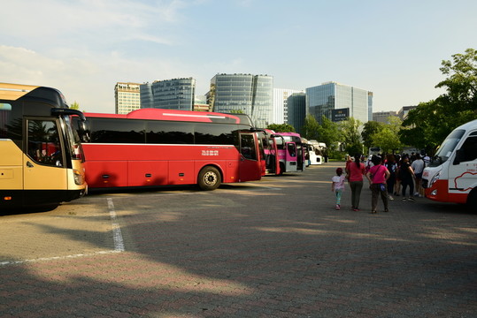 旅游大巴 旅游車