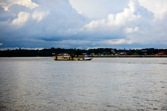 印尼內(nèi)河
