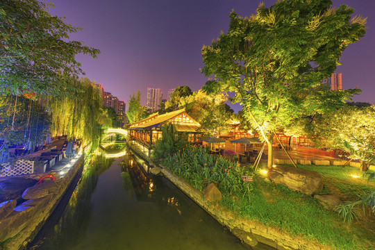 鐵像寺水街