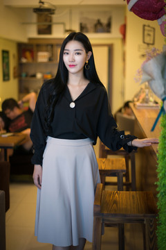 咖啡屋里的女孩