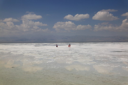 茶卡鹽湖