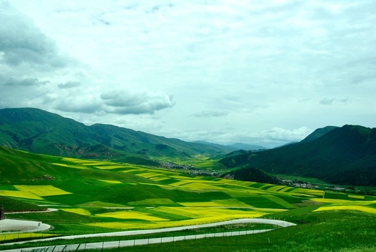青海 祁連卓爾山