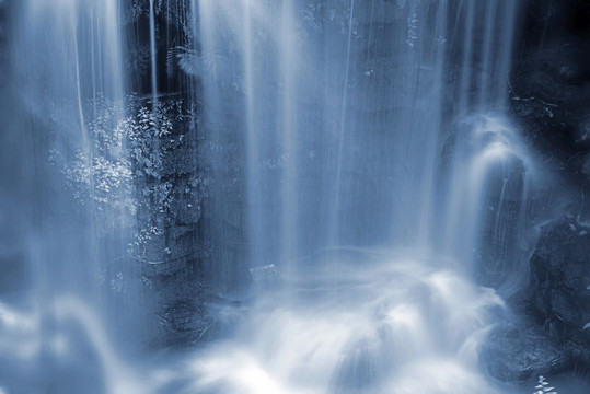 流水絲霧
